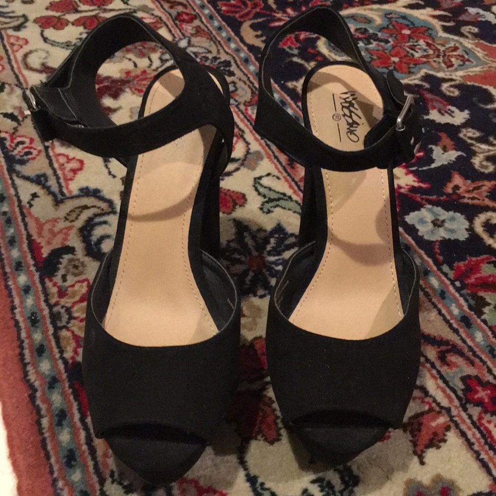 Mossimo Black Heels